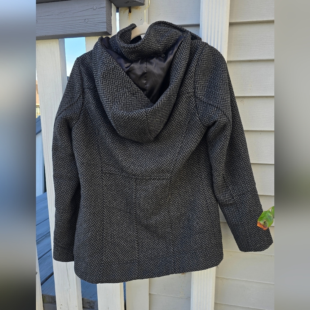 Hurley Women's Winter Coat - Picture 3 of 8